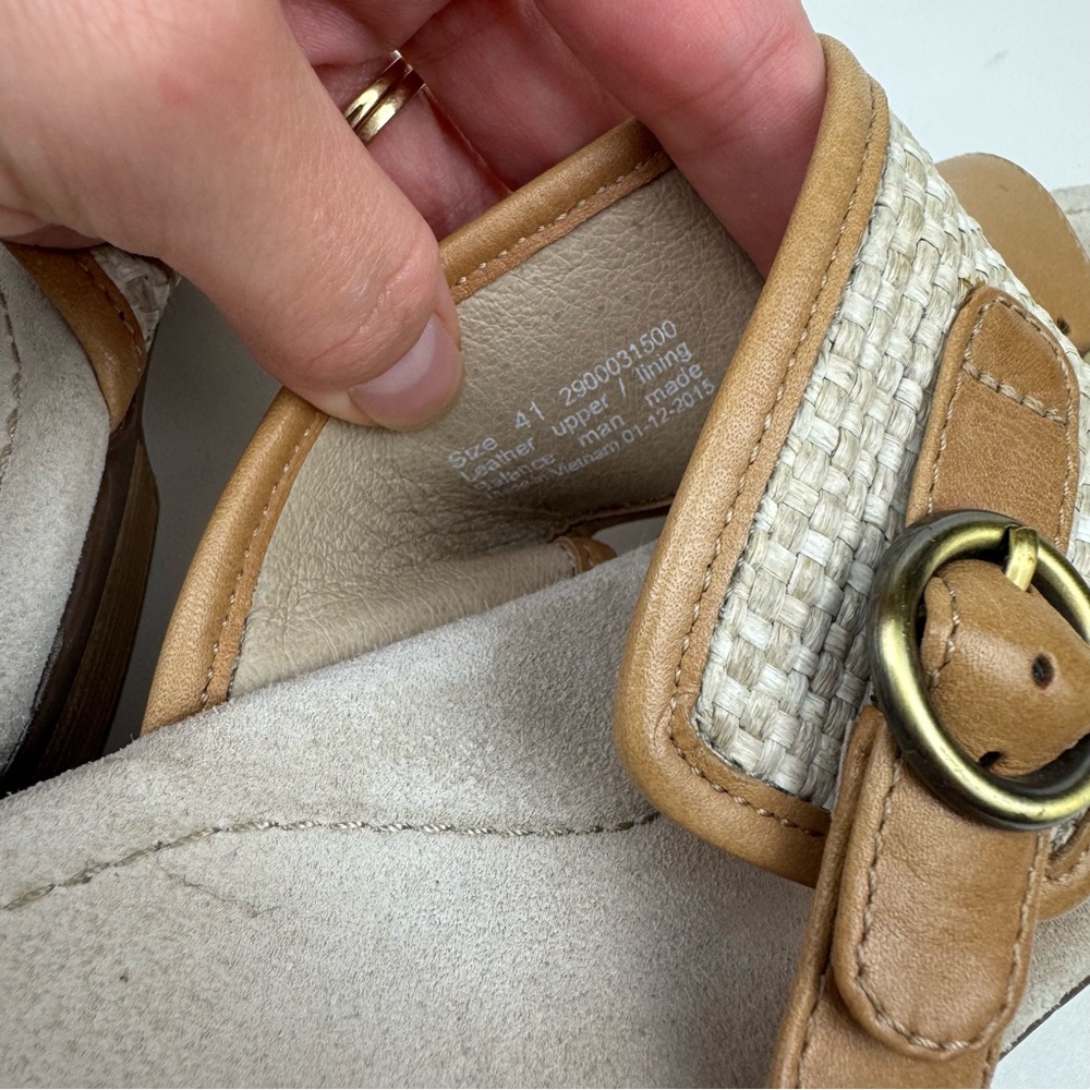 Dansko sandals tan leather comfort low heel size 41 - Picture 8 of 9